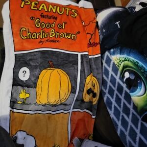 Peanuts Orange and Black Comic Strip Throw Blanket